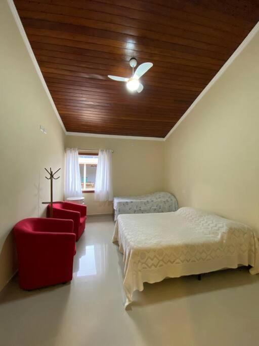 Casa A 5min Da Praia Maranduba *